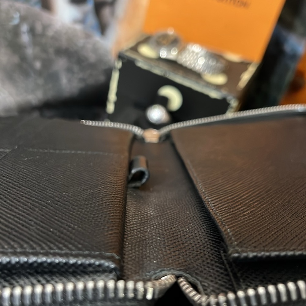 PRADA long Business Wallet Black Staffiano Leather Unisex. In GUC. - Picture 17 of 17